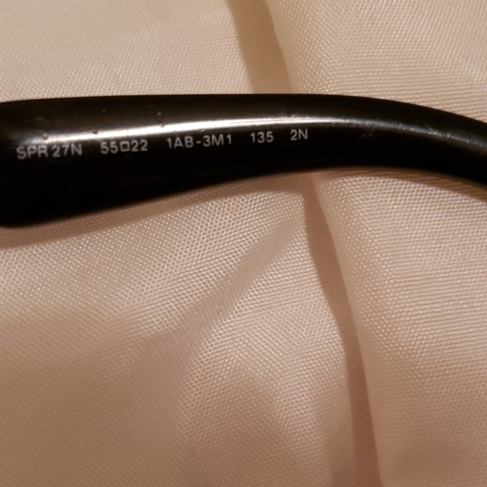 Sunglasses - Picture 3 of 7